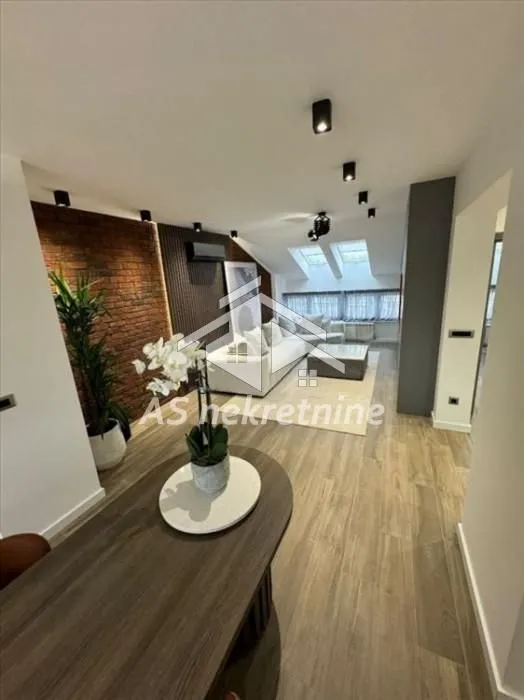 Rent, three bedroom apartment, 100m², Savski Venac, Beograd