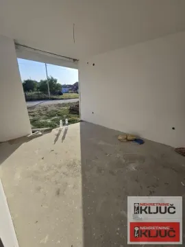 Prodaja, jednosoban stan, 37m², Petrovaradin, Novi Sad - image 3