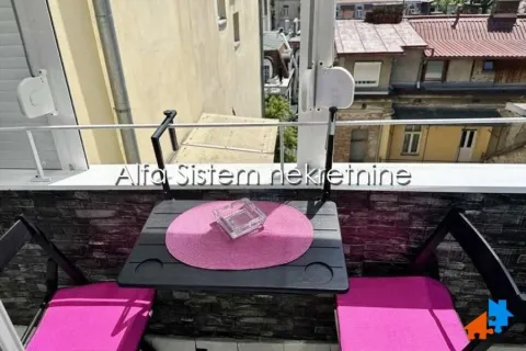 Rent, two bedroom apartment, 50m², Stari Grad, Beograd - image 13