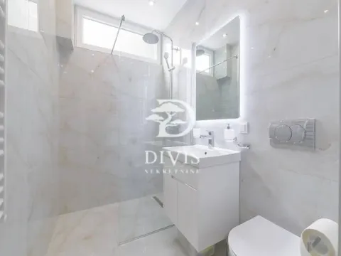 Sale, four bedroom apartment, 80m², Vračar Sve Podlokacije, Beograd - image 16