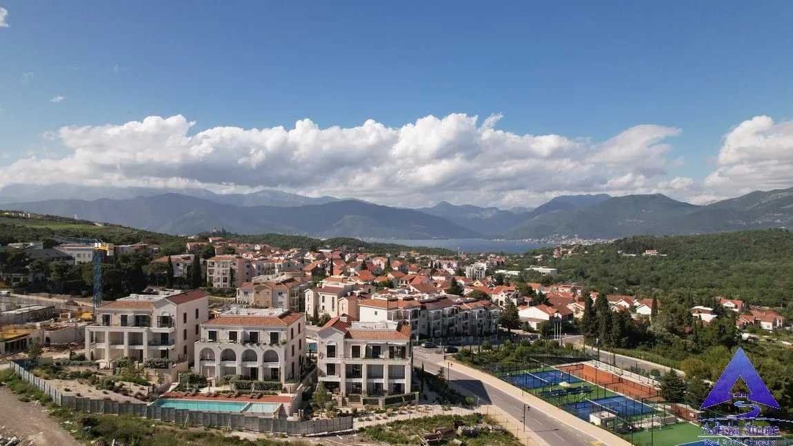 Prodaja, dvosoban stan, 94m², Luštica, Tivat