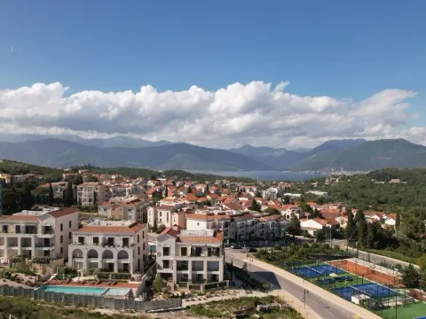 Prodaja, dvosoban stan, 94m², Luštica, Tivat - image 1