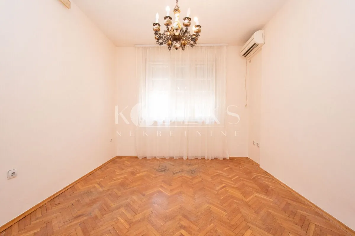 Rent, office space, 89m², Centar, Podgorica