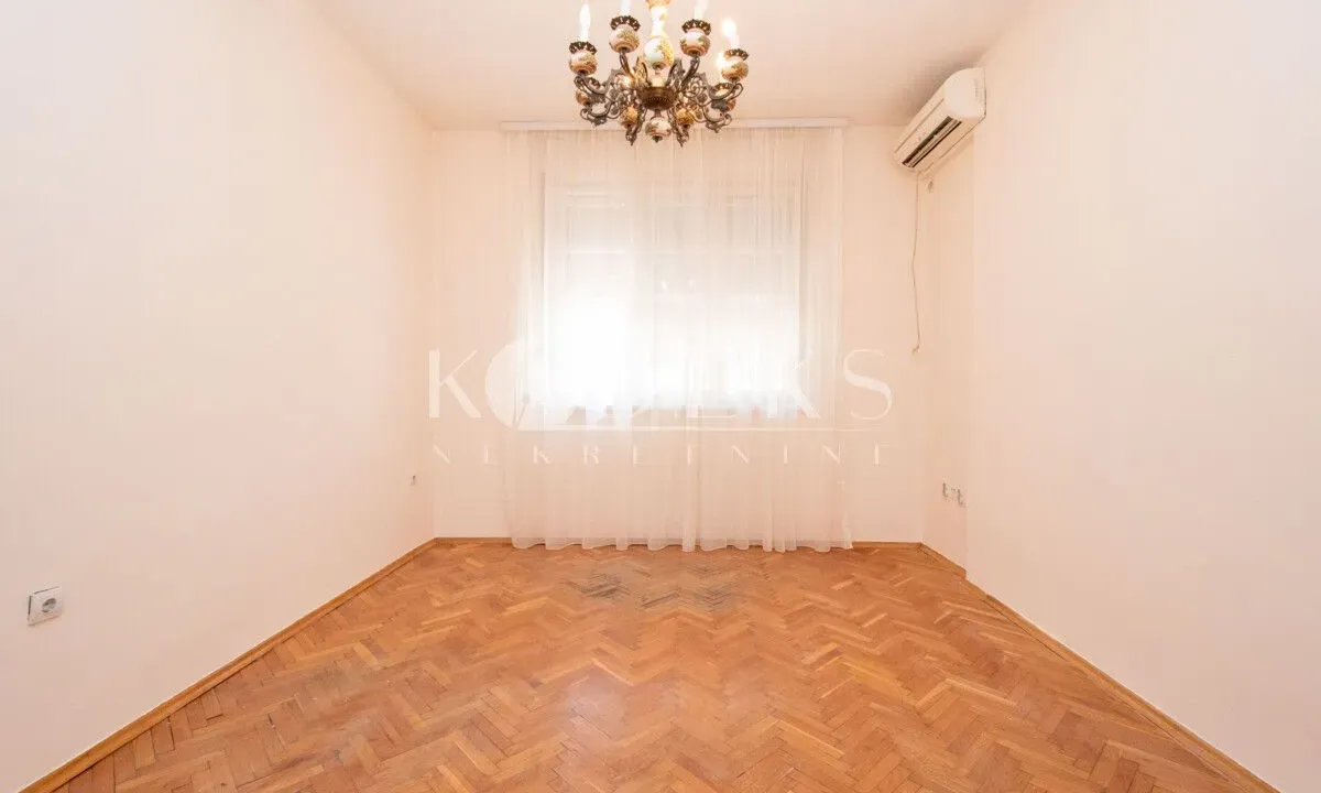 Rent, office space, 89m², Centar, Podgorica