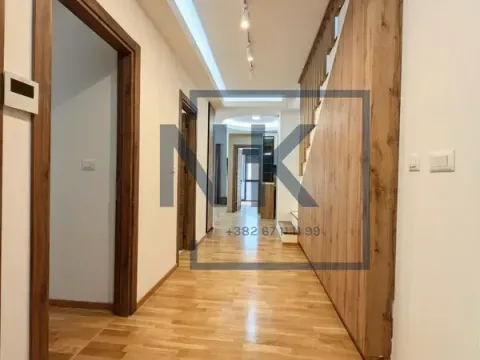 Izdavanje, trosoban stan, 130m², Donja Gorica, Podgorica - image 13