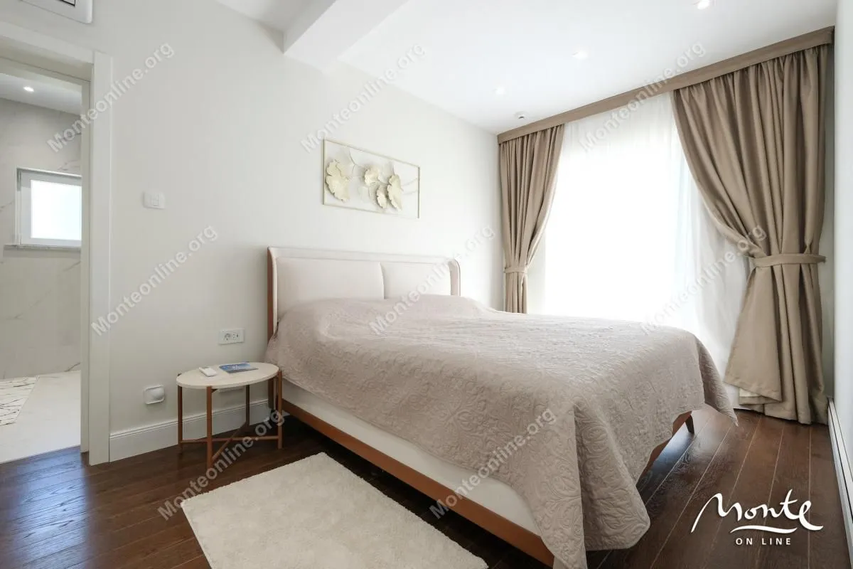 Prodaja, trosoban stan, 166m², Đenovići, Herceg Novi