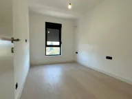 Prodaja, dvosoban stan, 63m², Krivi Most, Podgorica - image 12