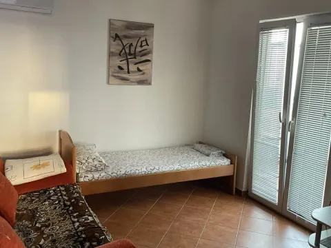 Rent, house, 150m², Dobre Vode, Bar - image 3