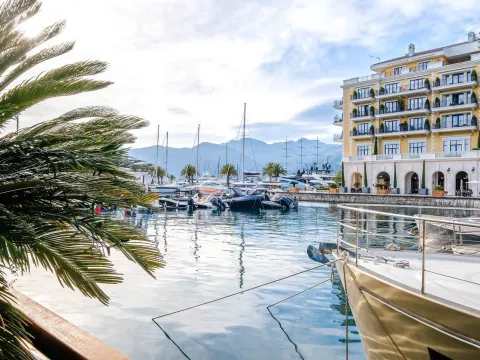 Prodaja, dvosoban stan, 183m², Tivat, Crna Gora - image 3