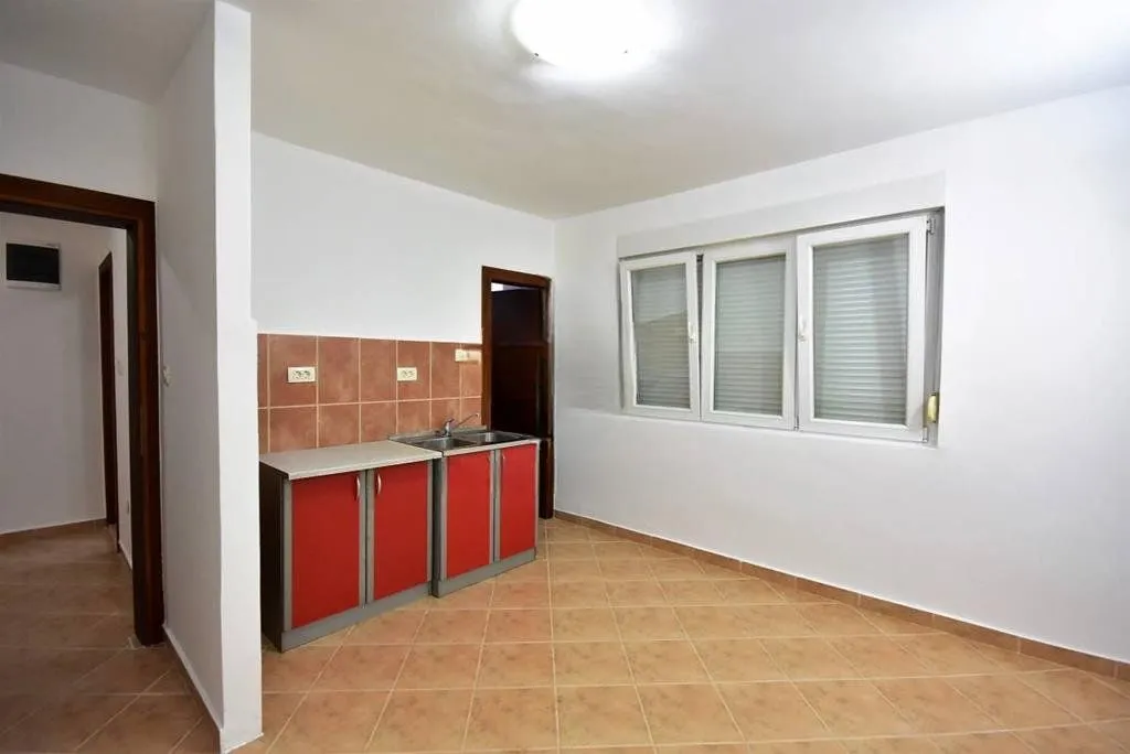 Rent, office space, 60m², Preko Morače, Podgorica