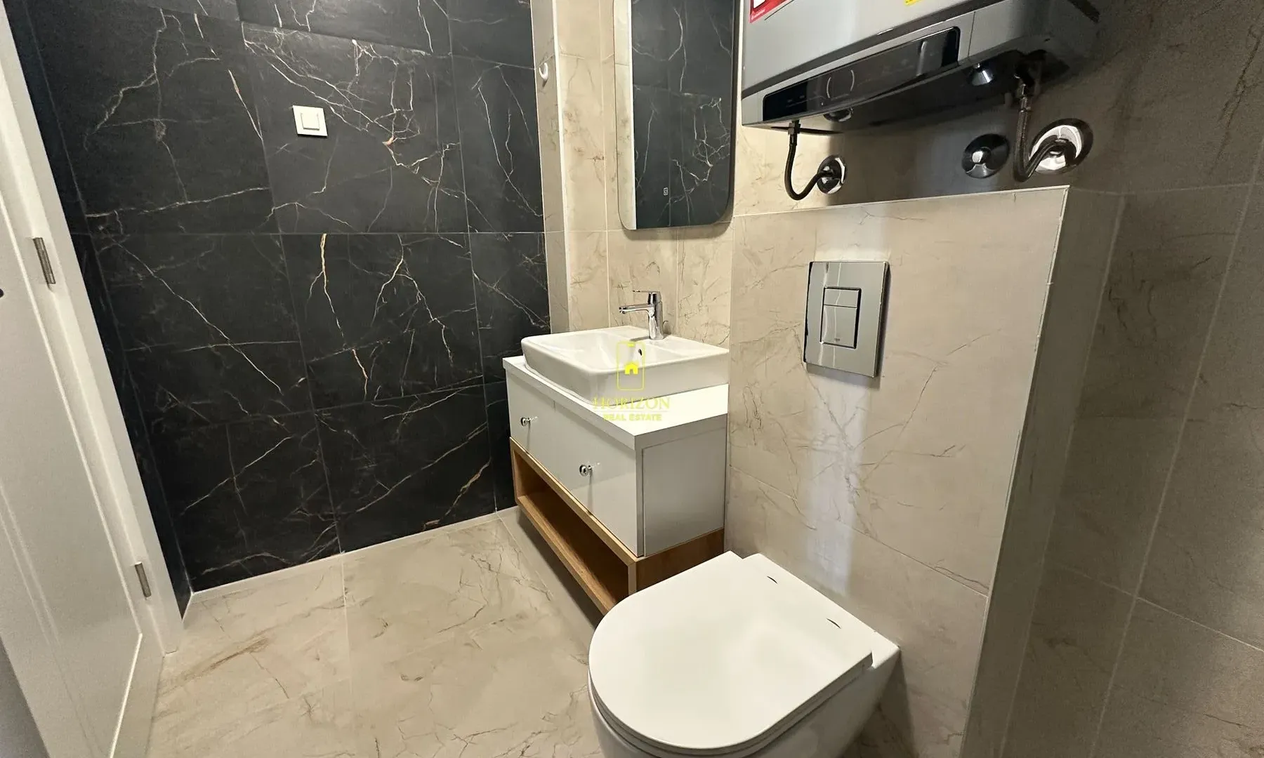 Prodaja, jednosoban stan, 56m², Tološka šuma, Podgorica