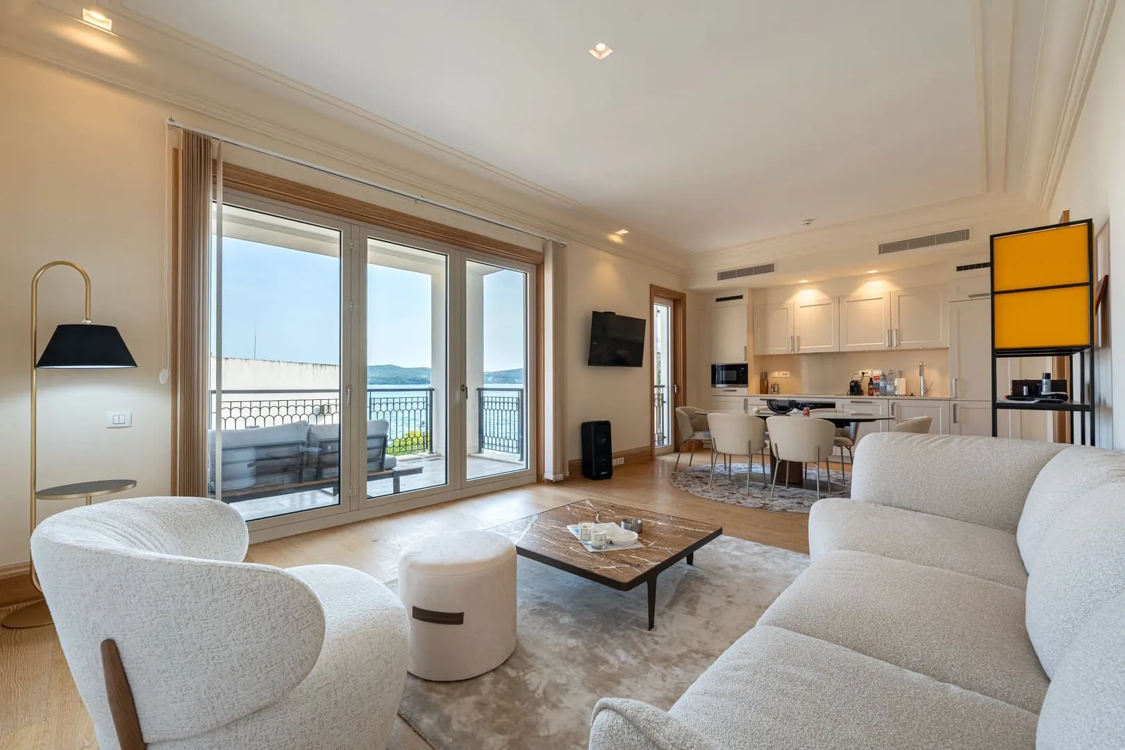Prodaja, dvosoban stan, 107m², Porto Montenegro, Tivat