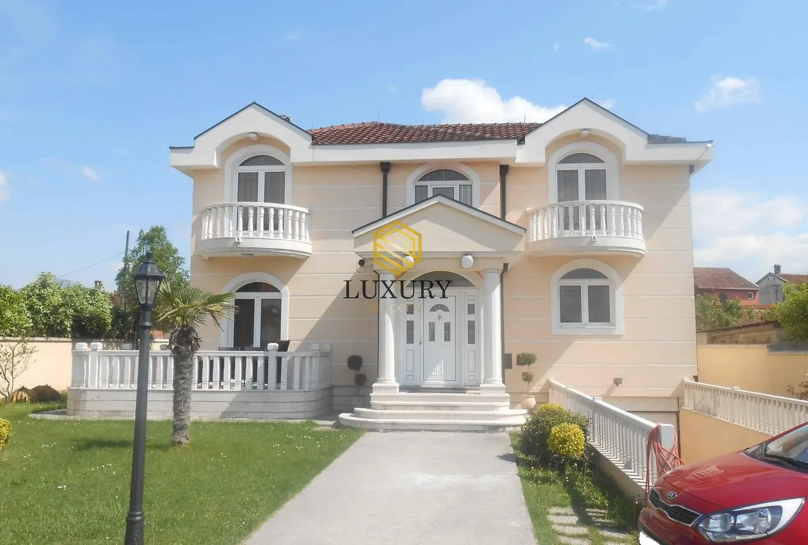Rent, house, 300m², Zabjelo, Podgorica