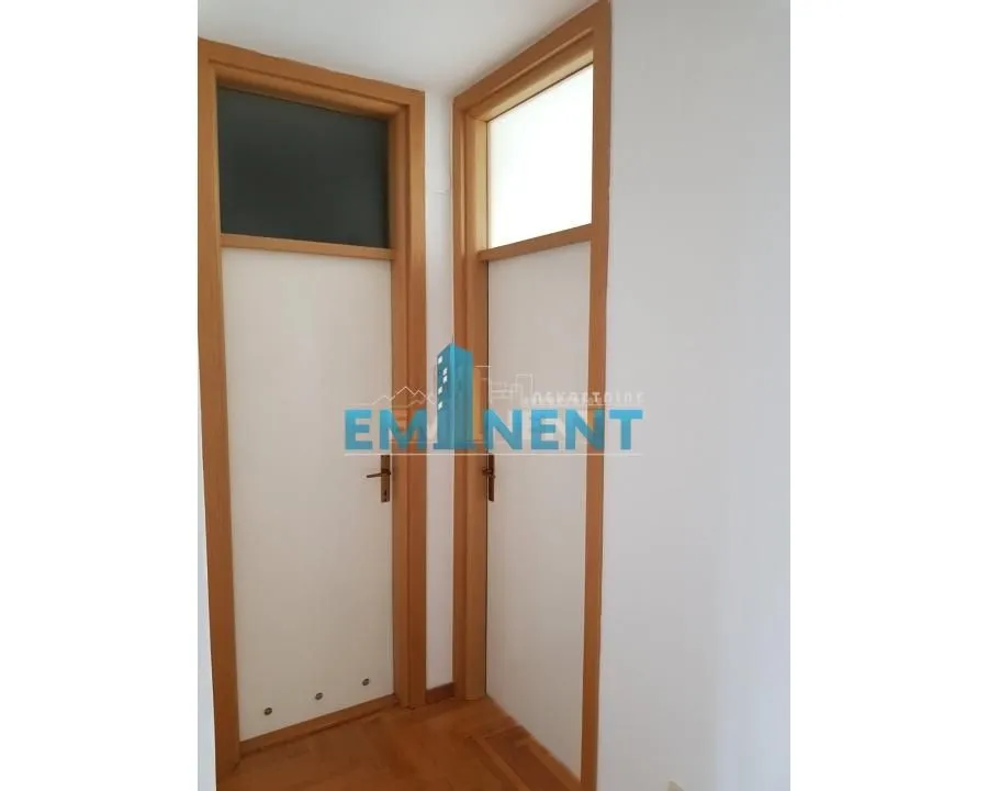 Izdavanje, trosoban stan, 92m², Novi Beograd Blok 29, Novi Beograd Sve Podlokacije
