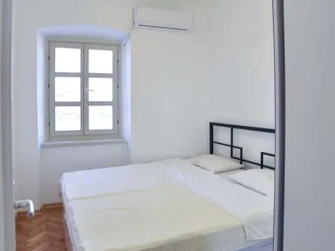 Sale, three bedroom apartment, 86m², Stari Grad, Budva - image 16