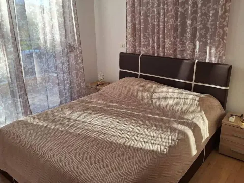 Rent, two bedroom apartment, 70m², Dumidran, Tivat - image 3