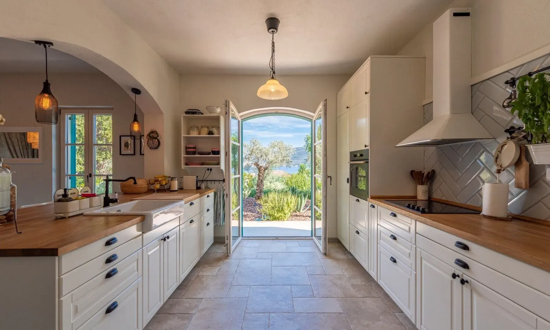 Sale, house, 198m², Bratešići, Kotor