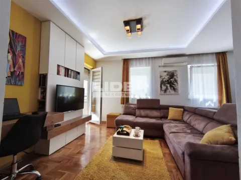 Sale, three bedroom apartment, 57m², Cvetanova Ćuprija, Zvezdara Sve Podlokacije - image 2