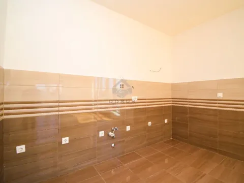 Rent, office space, 74m², Stari Aerodrom, Podgorica - image 6