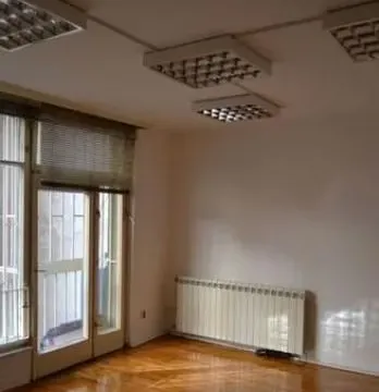 Izdavanje, poslovni prostor, 70m², Vukov Spomenik, Zvezdara Sve Podlokacije