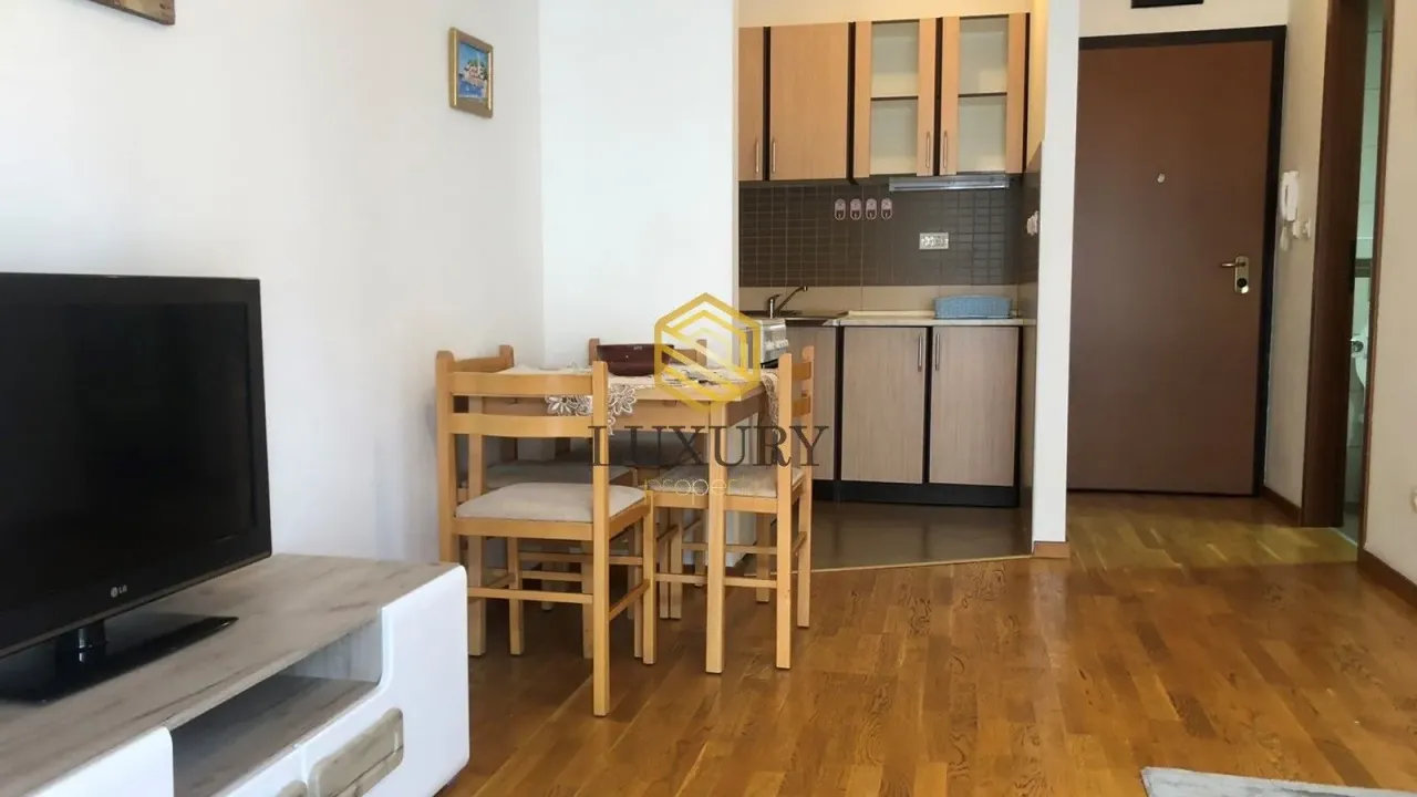 Rent, studio apartment, 33m², City Kvart, Podgorica