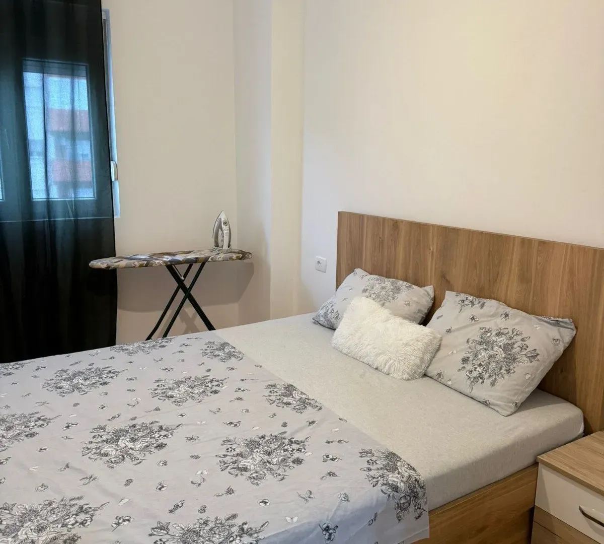 Izdavanje, jednosoban stan, 42m², Tuški Put, Podgorica