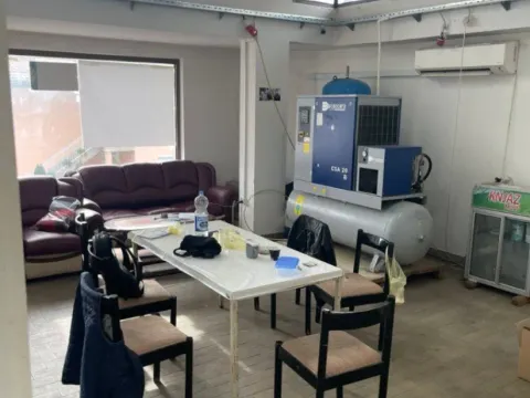 Prodaja, poslovni prostor, 370m², Arilje, Srbija - image 12