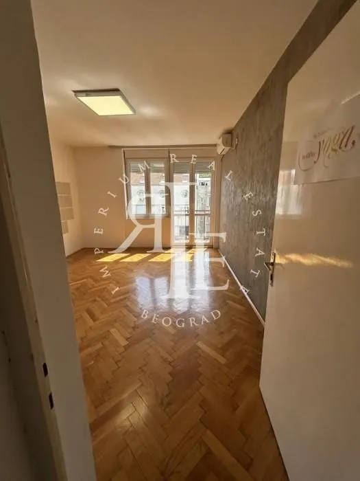 Sale, two bedroom apartment, 67m², Stari Grad, Beograd
