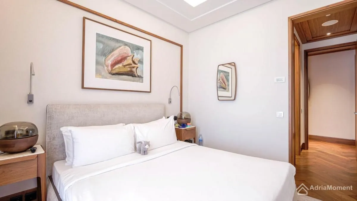 Sale, two bedroom apartment, 183m², Porto Montenegro, Tivat