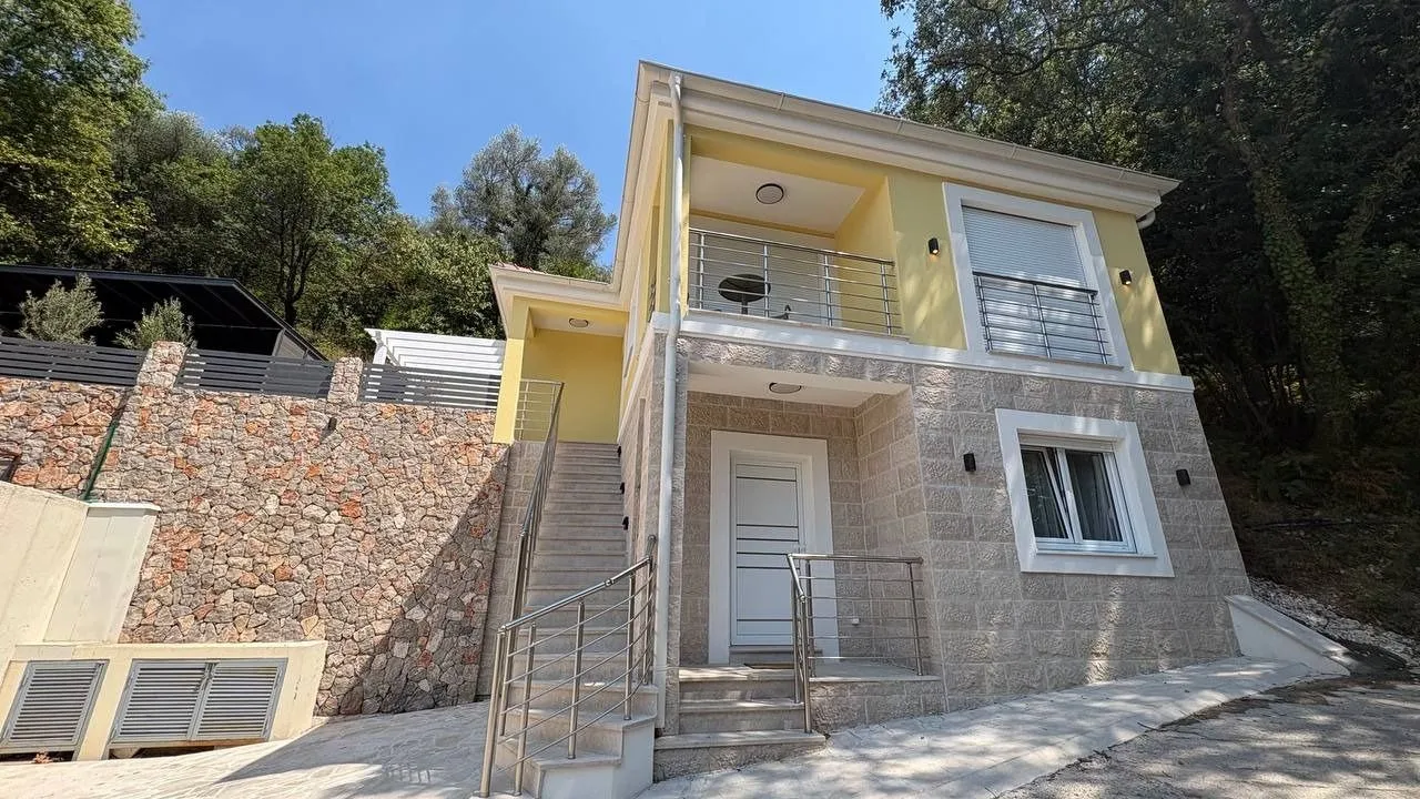 Rent, two bedroom apartment, 65m², Tripovići, Tivat