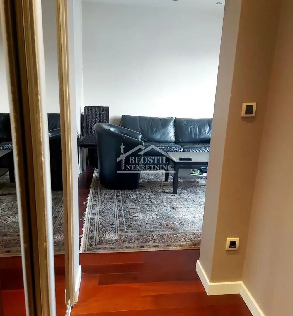 Sale, three bedroom apartment, 60m², Stari Grad, Beograd