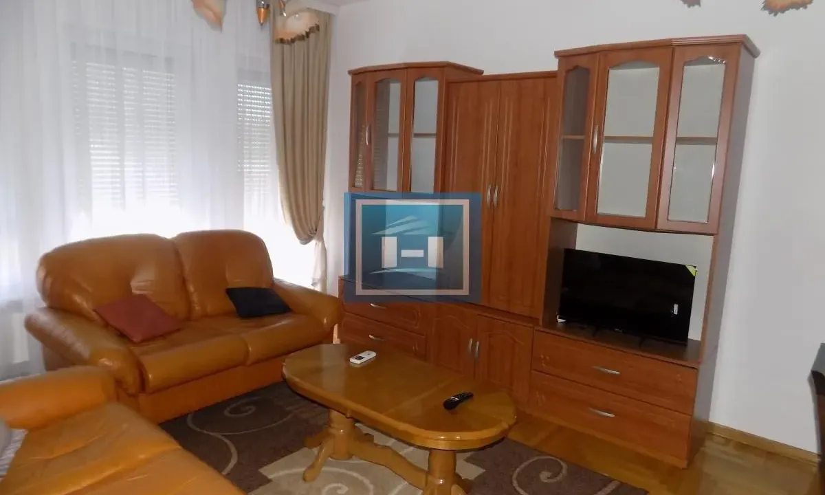 Izdavanje, dvosoban stan, 44m², Paraćin, Srbija