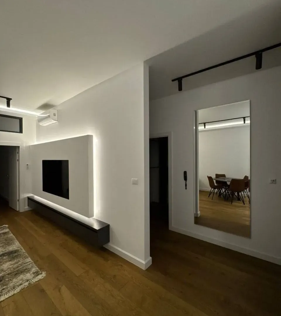Prodaja, dvosoban stan, 77m², Centar, Bar