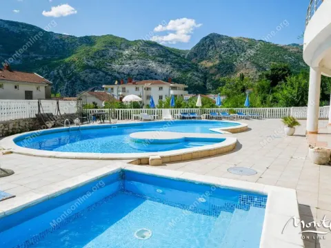 Sale, three bedroom apartment, 130m², Risan, Kotor - image 8