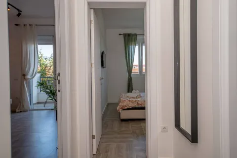 Izdavanje, jednosoban stan, 47m², Šušanj, Bar - image 3