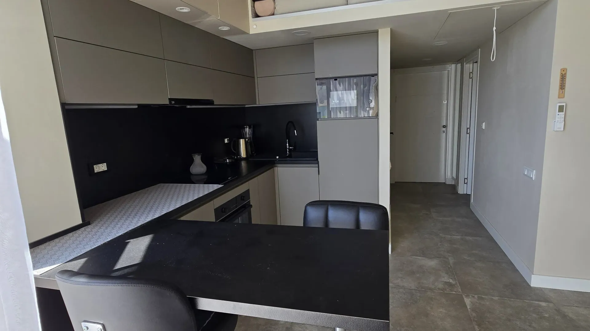 Prodaja, jednosoban stan, 56m², Centar, Tivat