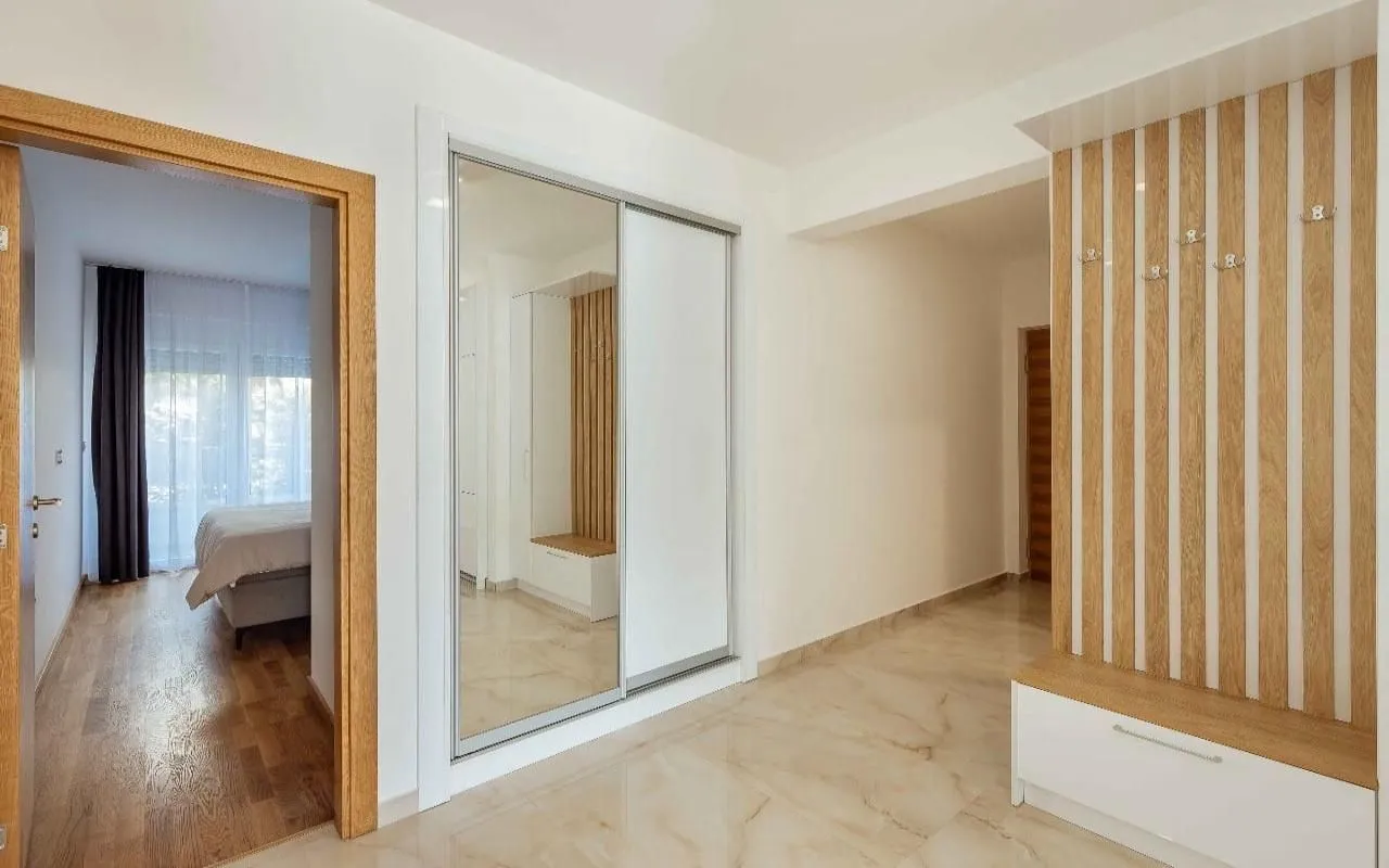Prodaja, dvosoban stan, 138m², Baošići, Herceg Novi