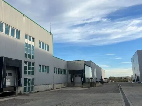 Rent, office space, 3200m², Šimanovci, Pećinci - image 9