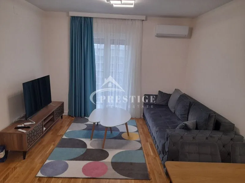 Izdavanje, jednosoban stan, 42m², Pobrežje, Podgorica