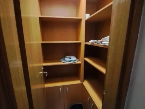 Izdavanje, dvosoban stan, 74m², Stari Aerodrom, Podgorica - image 9