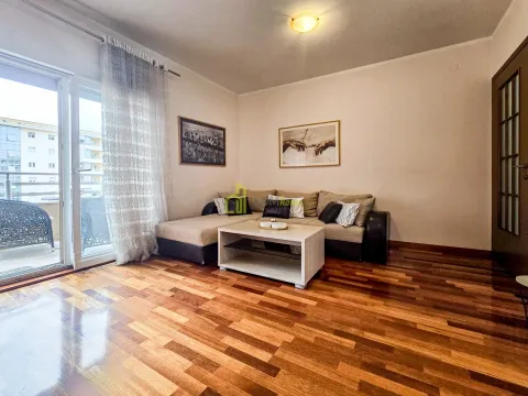 Rent, two bedroom apartment, 70m², City Kvart, Podgorica