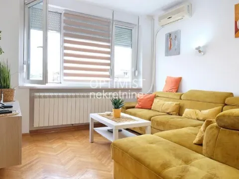 Izdavanje, trosoban stan, 45m², Vračar Sve Podlokacije, Beograd - image 2