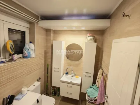 Sale, house, 240m², Pančevo, Srbija - image 19