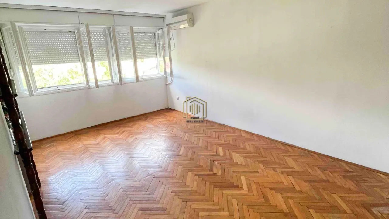 Izdavanje, dvosoban stan, 500m², Zabjelo, Podgorica