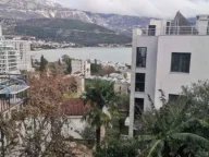 Izdavanje, trosoban stan, 90m², Bečići, Budva - image 10