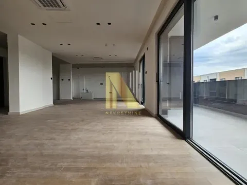 Sale, apartment, 221m², Bulevar patrijarha Pavla, Novi Sad Sve Podlokacije - image 5