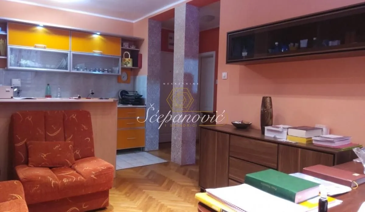 Prodaja, dvosoban stan, 39m², Socijalno, Novi Sad Sve Podlokacije