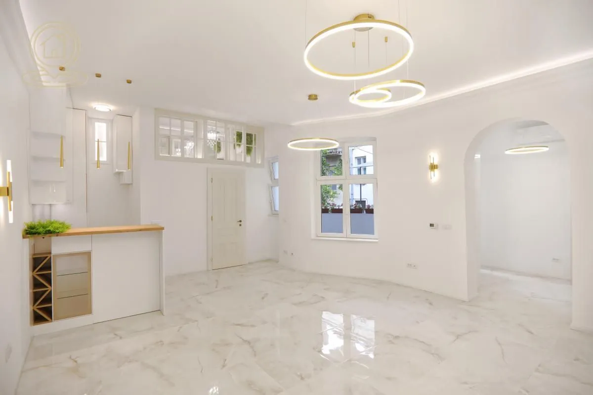 Rent, office space, 120m², Stari Grad, Beograd