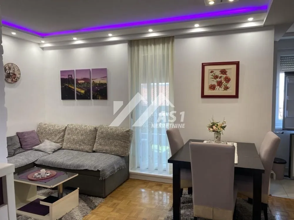 Izdavanje, dvosoban stan, 47m², Novo naselje, Novi Sad