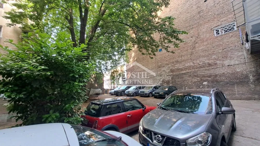 Prodaja, dvosoban stan, 61m², Stari Grad, Beograd